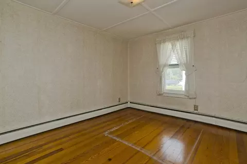 48 Charpentier Blvd, Chicopee, MA 01013 photo 25