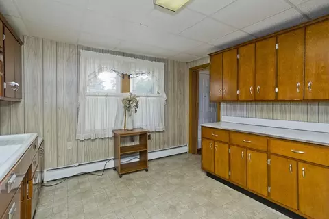 48 Charpentier Blvd, Chicopee, MA 01013 photo 14