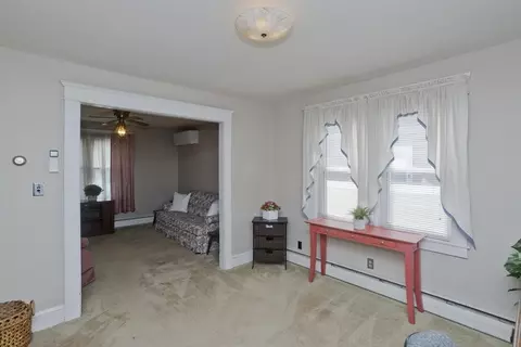 48 Charpentier Blvd, Chicopee, MA 01013 photo 10