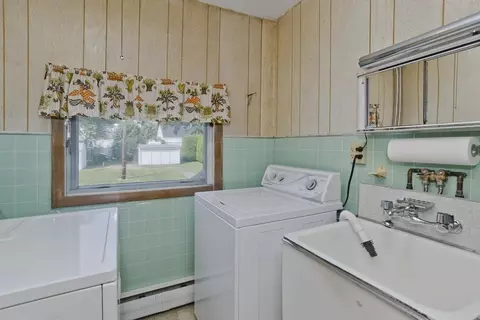 48 Charpentier Blvd, Chicopee, MA 01013 photo 18
