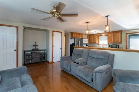 45 Armanella St, Chicopee, MA 01020 photo 13