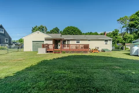 45 Armanella St, Chicopee, MA 01020 photo 7