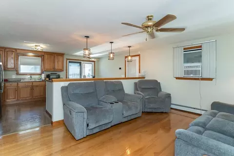 45 Armanella St, Chicopee, MA 01020 photo 14