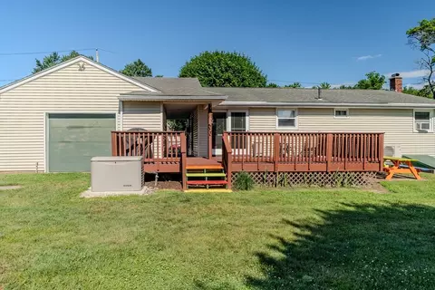 45 Armanella St, Chicopee, MA 01020 photo 8