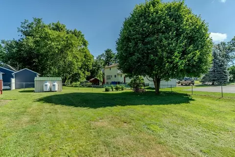 45 Armanella St, Chicopee, MA 01020 photo 5