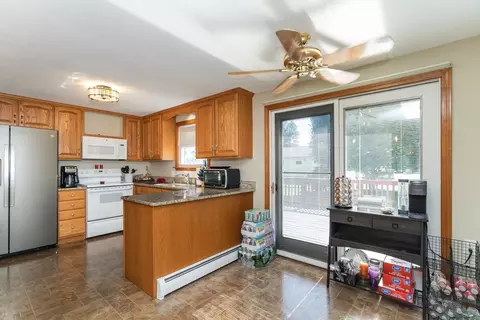 45 Armanella St, Chicopee, MA 01020 photo 18