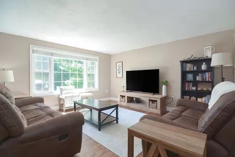 3 Hollow Tree Ave, Wareham, MA 02571 photo 4