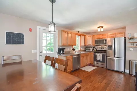 3 Hollow Tree Ave, Wareham, MA 02571 photo 9