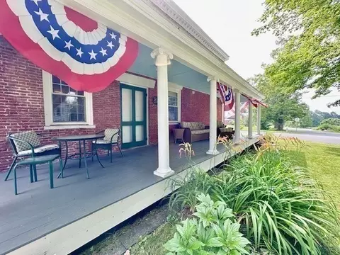 278 E Main St, Plainfield, MA 01070 photo 4