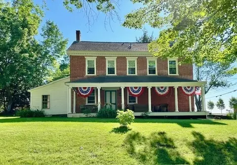 278 E Main St, Plainfield, MA 01070 photo 2