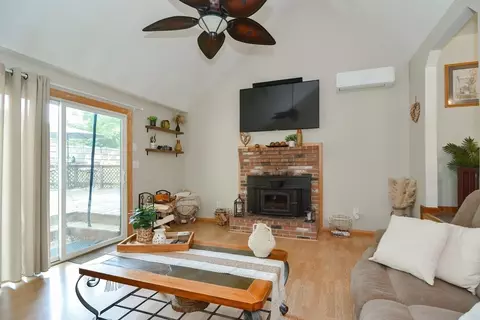 25 Dinahs Way, Wareham, MA 02571 photo 10