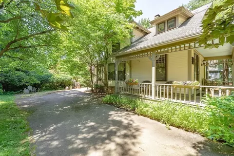 136 Bowdoin St, Springfield, MA 01109 photo 33
