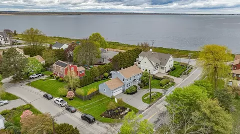 2 Ocean Ave, Newburyport, MA 01950