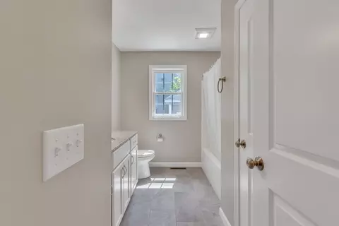 30 Irvington St, Springfield, MA 01108 photo 21