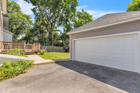30 Irvington St, Springfield, MA 01108 photo 42