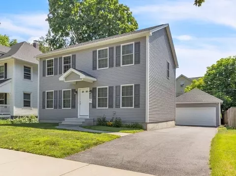 30 Irvington St, Springfield, MA 01108 photo 2