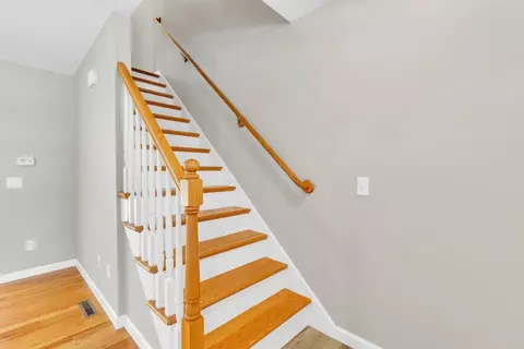 30 Irvington St, Springfield, MA 01108 photo 10