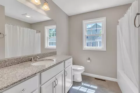 30 Irvington St, Springfield, MA 01108 photo 22