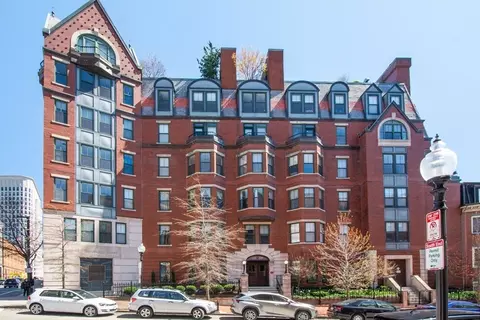 75 Clarendon St #47G, Boston, MA 02116