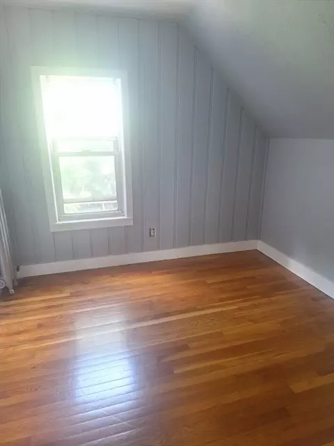 Bedroom - 26 Pine Street Ct, Springfield, MA 01105 photo 1 of 3