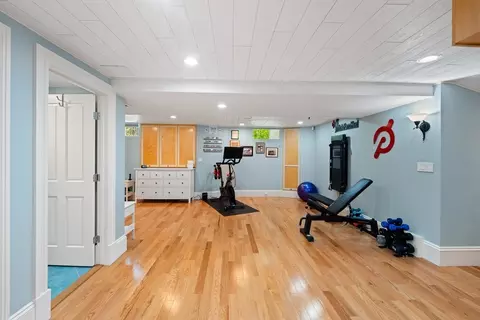41 Everett St, Newton, MA 02459 photo 33