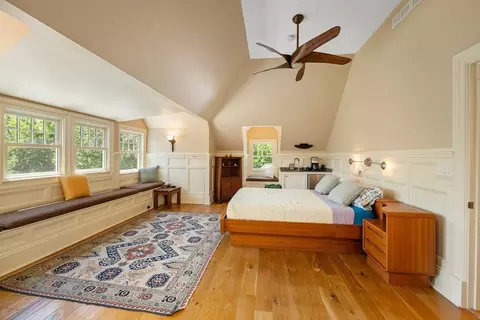 41 Everett St, Newton, MA 02459 photo 28