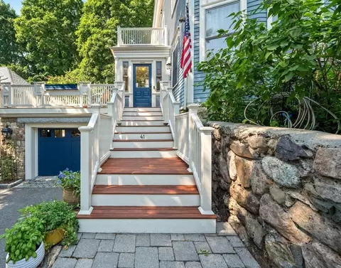 41 Everett St, Newton, MA 02459 photo 4
