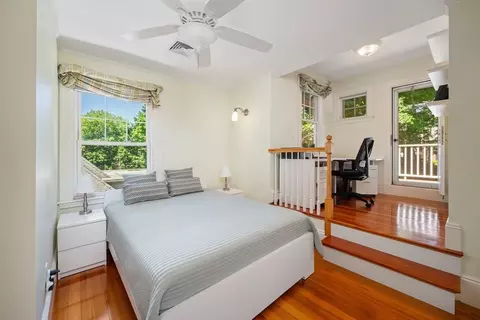 41 Everett St, Newton, MA 02459 photo 23