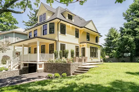 14 Sterling St, Newton, MA 02465