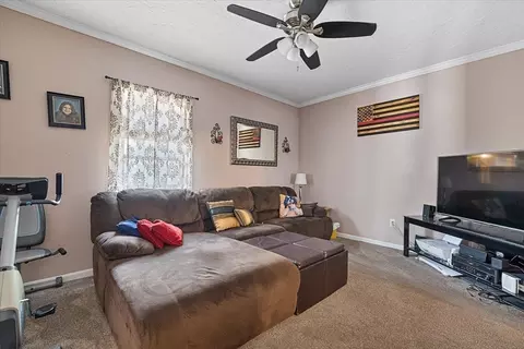 19 Schofield Ave, Dudley, MA 01571 photo 11
