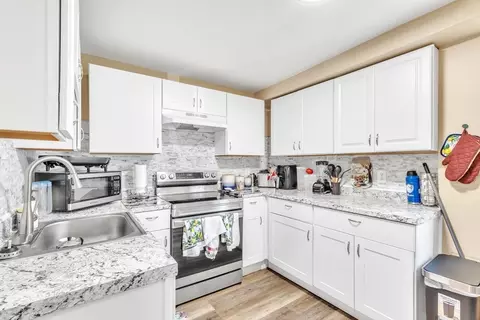 Kitchen - 115 Ranney St, Springfield, MA 01108 photo 1 of 5
