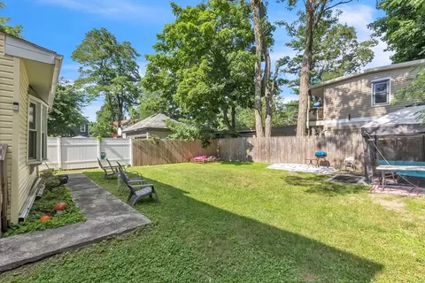 Exterior - 115 Ranney St, Springfield, MA 01108 photo 7 of 9