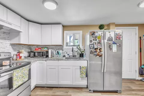 Kitchen - 115 Ranney St, Springfield, MA 01108 photo 4 of 5
