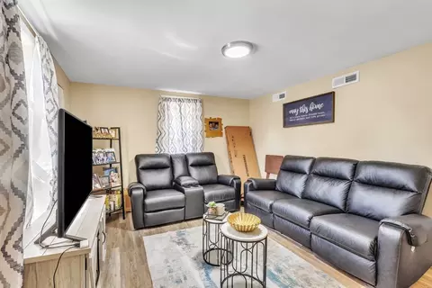 Living - 115 Ranney St, Springfield, MA 01108 photo 1 of 1