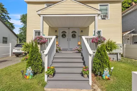 Exterior - 115 Ranney St, Springfield, MA 01108 photo 2 of 9