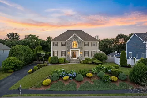 23 Birch Pond Dr, Saugus, MA 01906