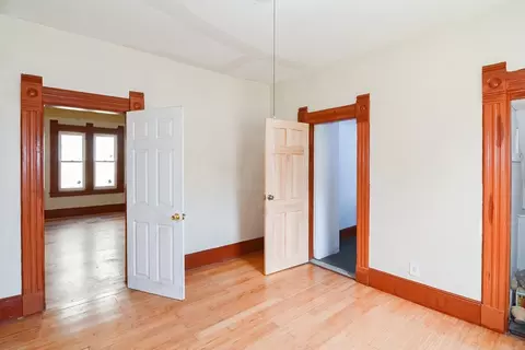 54 Hebron St, Springfield, MA 01107 photo 8