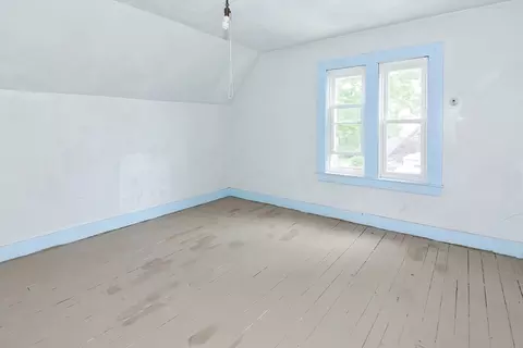 54 Hebron St, Springfield, MA 01107 photo 36