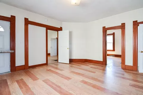 54 Hebron St, Springfield, MA 01107 photo 7