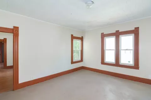 54 Hebron St, Springfield, MA 01107 photo 22