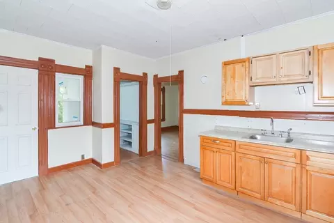 54 Hebron St, Springfield, MA 01107 photo 25