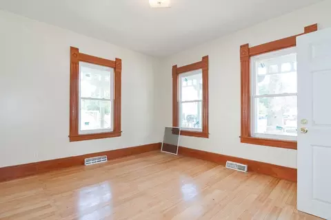 54 Hebron St, Springfield, MA 01107 photo 15