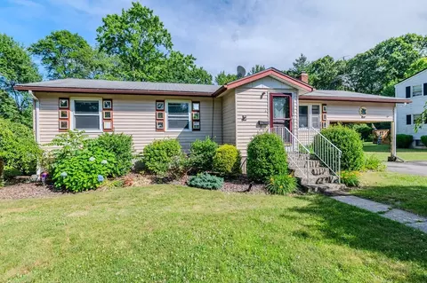6 Truelson Dr, Randolph, MA 02368