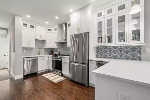 17 Cordis St #1, Boston, MA 02129