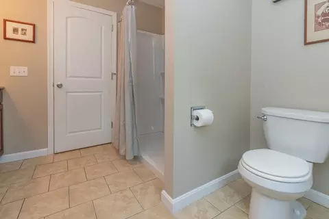 247 Cabinet St, Springfield, MA 01129 photo 30