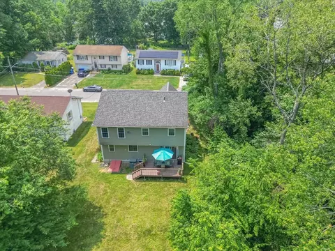 247 Cabinet St, Springfield, MA 01129 photo 32