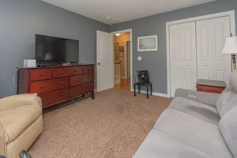 247 Cabinet St, Springfield, MA 01129 photo 28