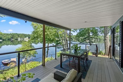 27 Lake St, Wrentham, MA 02093