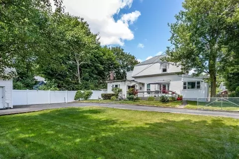 40 Pratt Ave, Weymouth, MA 02191