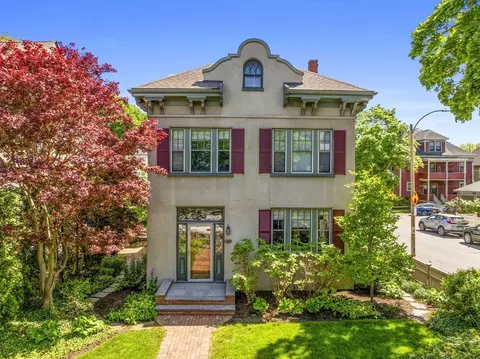 82 Perkins St, Boston, MA 02130